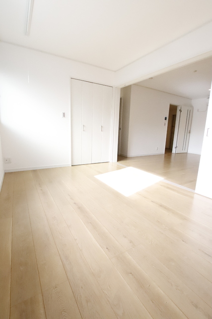 その他部屋・スペース　別室参考写真／エアコン一基と収納のついたお部屋です（洋室６．