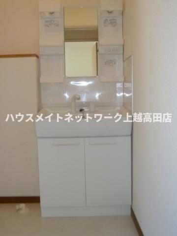 洗面設備　洗髪洗面化粧台（参考同型203号室室内写真）
