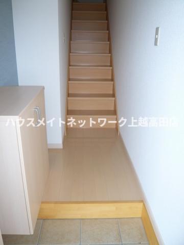 玄関　玄関（参考同型203号室室内写真）