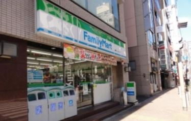 コンビニ　ファミリーマート福住二丁目店（コンビニ）まで410m