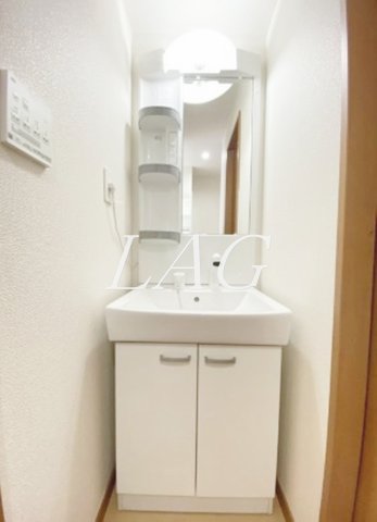 洗面設備　独立洗面台です。