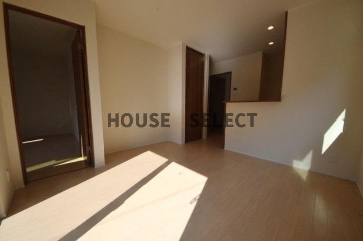 居室・リビング　別号室参考写真