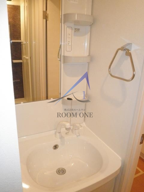 洗面設備　独立洗面台です。