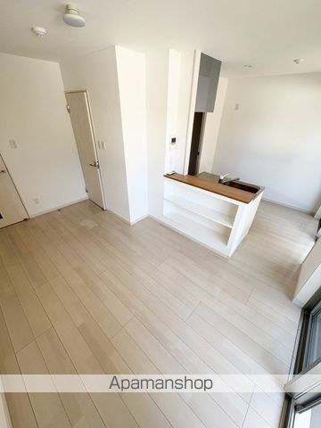 FS Apartmentの居間写真