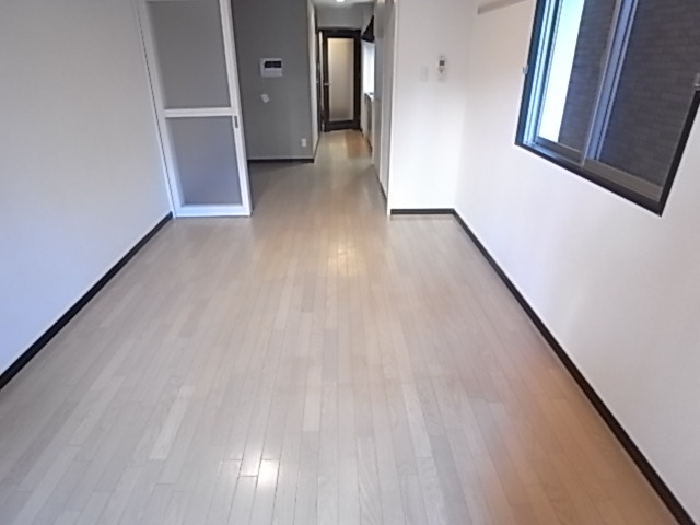 居室・リビング　広いリビングで日当たり良好です。