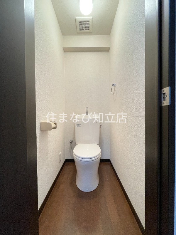 トイレ　同型別部屋写真：清掃前