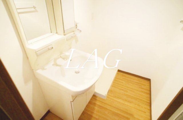 洗面設備　独立洗面台です。