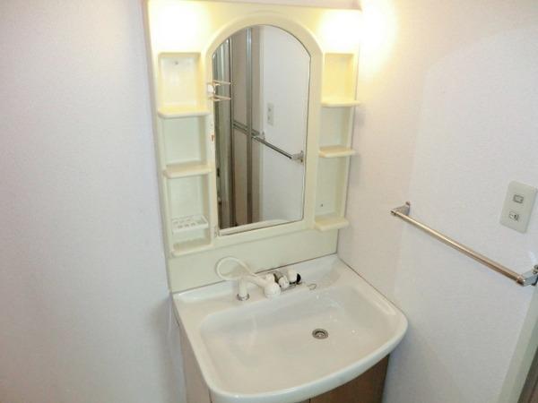 洗面設備　独立洗面化粧台付きでおすすめです！