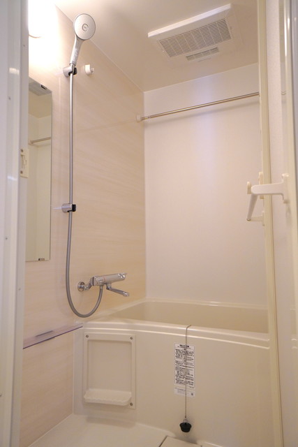 バス・シャワールーム　※写真は同タイプ住戸です。