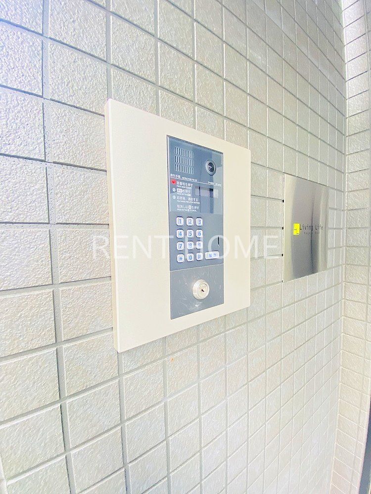 エントランス　オートロック完備