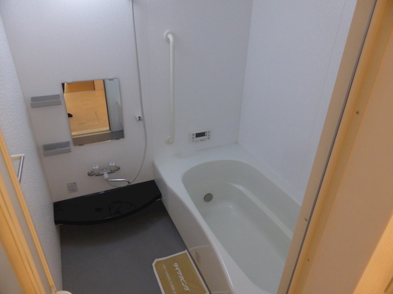 バス・シャワールーム　同物件別部屋