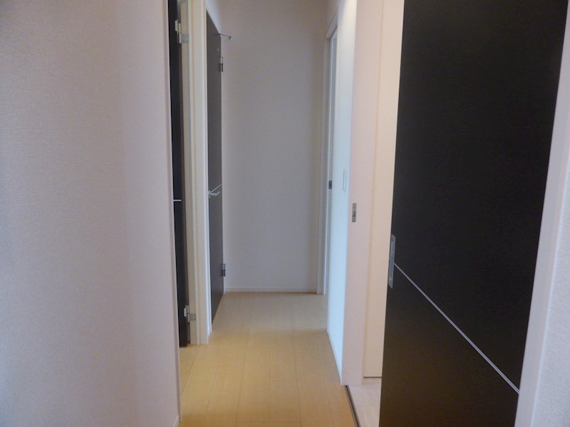 玄関　同物件別部屋