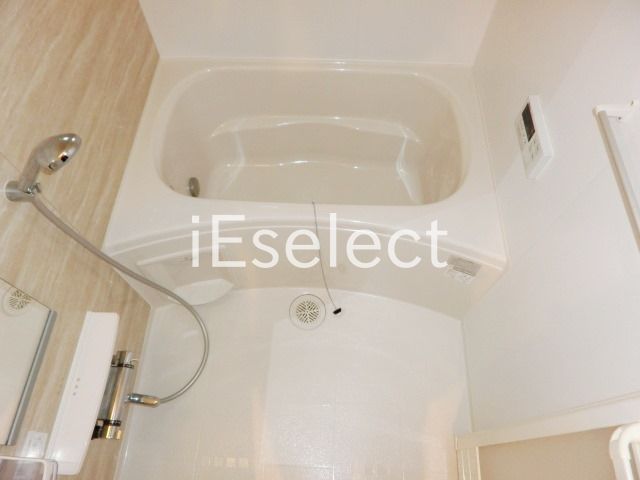 バス・シャワールーム　1日の疲れを洗い流すバスルーム