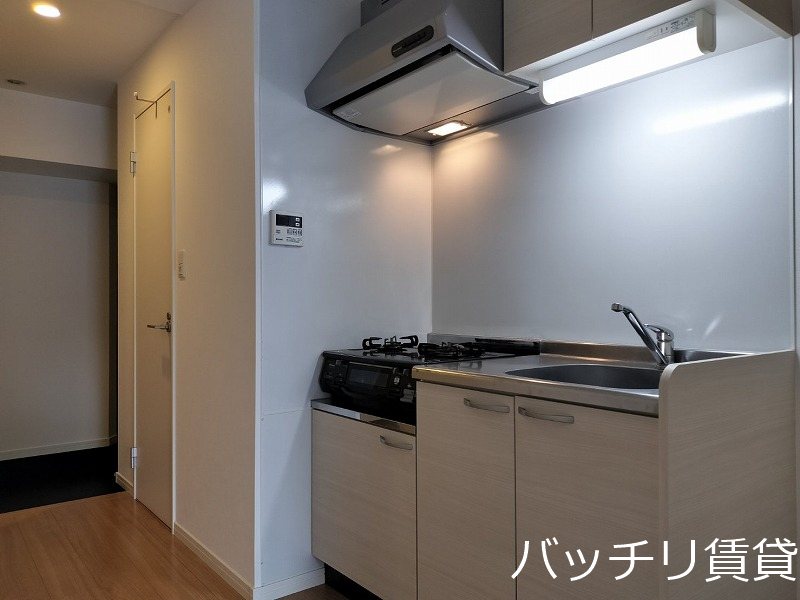 キッチン　画像は別号室タイプの為、現状を優先いたします