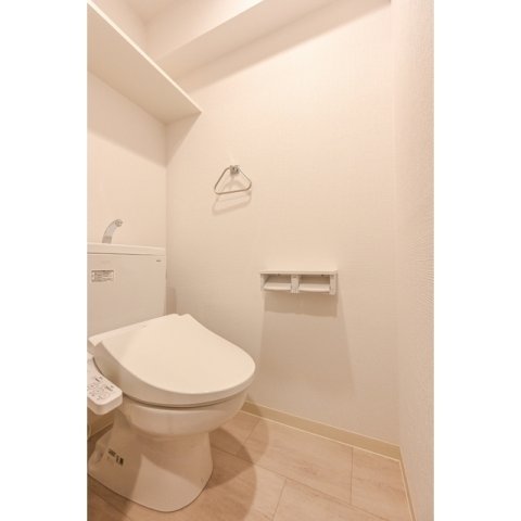 トイレ　温水洗浄便座で快適トイレ空間