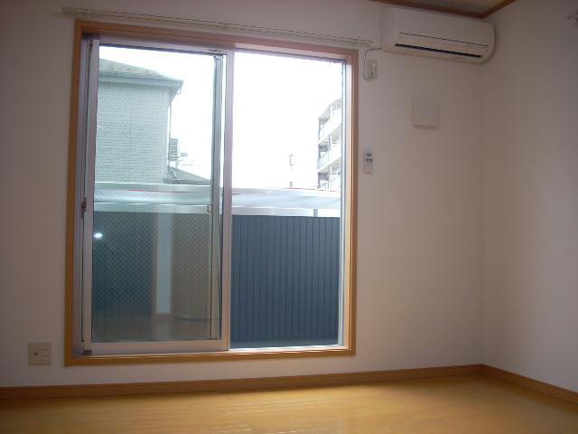 居室・リビング　※別部屋写真