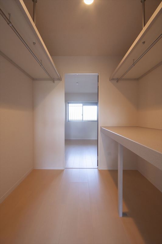 収納　写真は反転