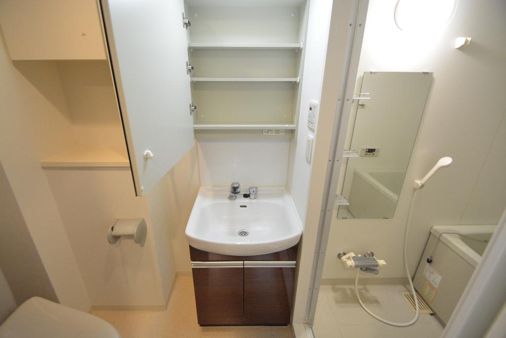 洗面設備　洗髪洗面化粧台