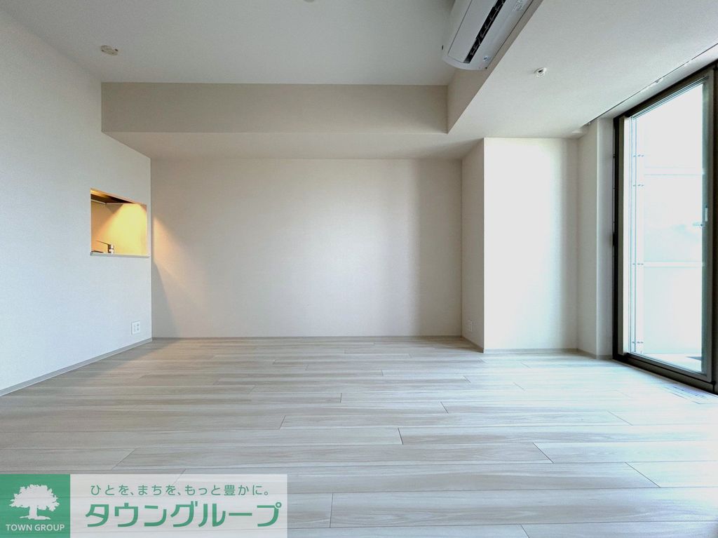 居室・リビング　リビングダイニング約8.8帖（クリーニング前）