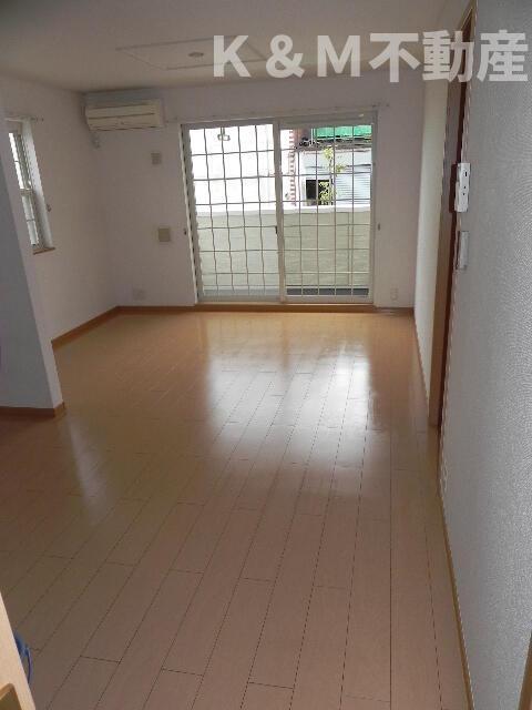 居室・リビング　ゆったりとした居間です