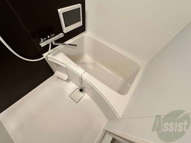 バス・シャワールーム　お風呂になります。一日の疲れを癒してくださいね。