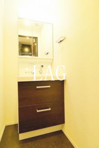 洗面設備　洗面台です。