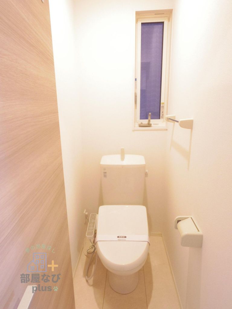 トイレ　※他号室写真です