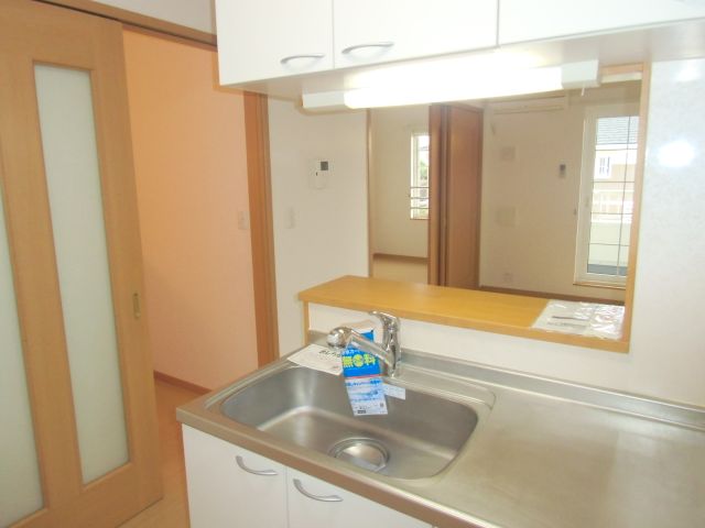 キッチン　収納豊富なキッチンです。