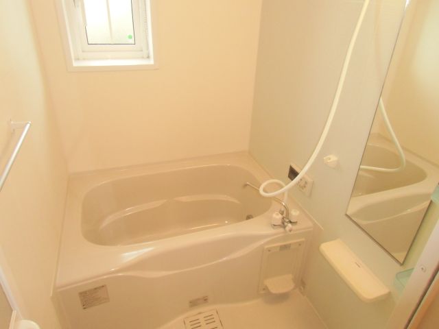 バス・シャワールーム　毎日の疲れた体を癒すお風呂です。