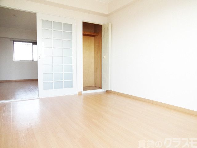 その他部屋・スペース　間仕切りを開けると開放感があります♪