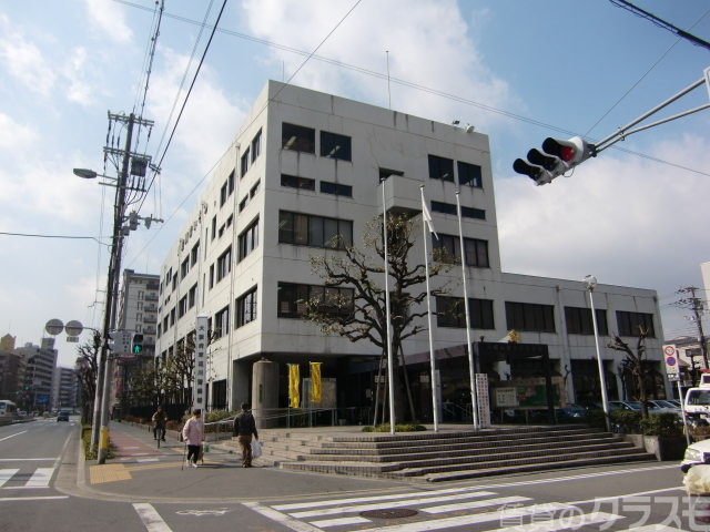 警察署・交番　東淀川警察署（警察署・交番）まで300m