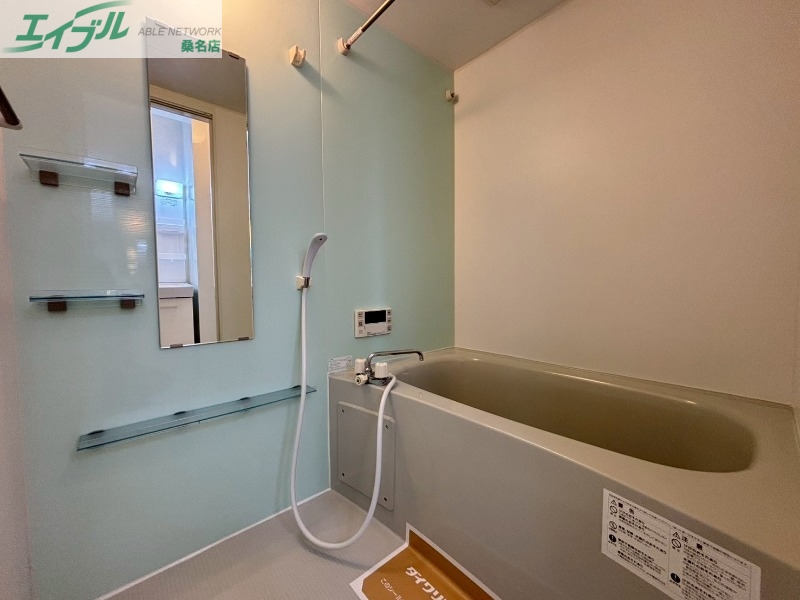 バス・シャワールーム　反転タイプ参考写真