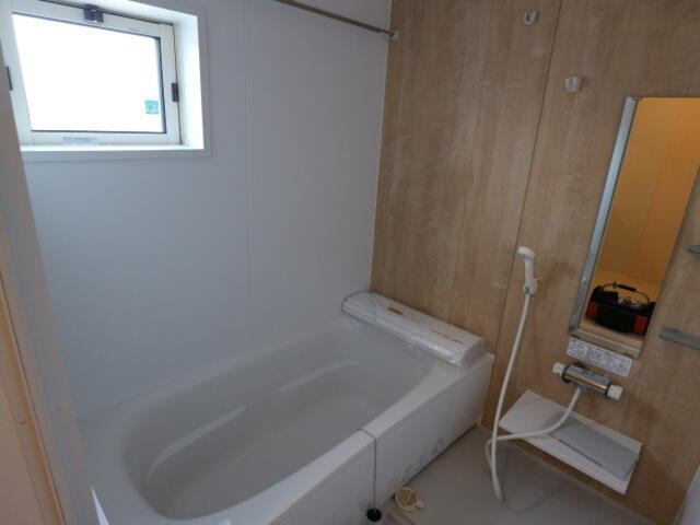 バス・シャワールーム　追い焚き機能付き