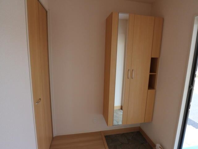 玄関　シューズボックス付き