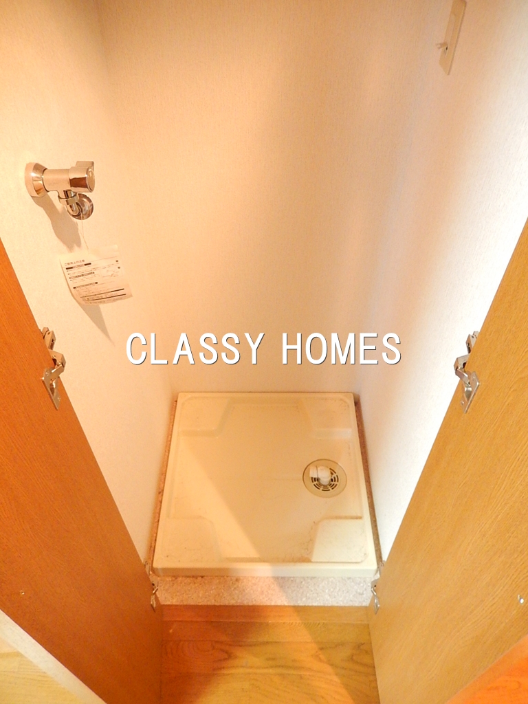 その他部屋・スペース　2003年竣工　パークウェル大井町弐番館：洗濯機置き場