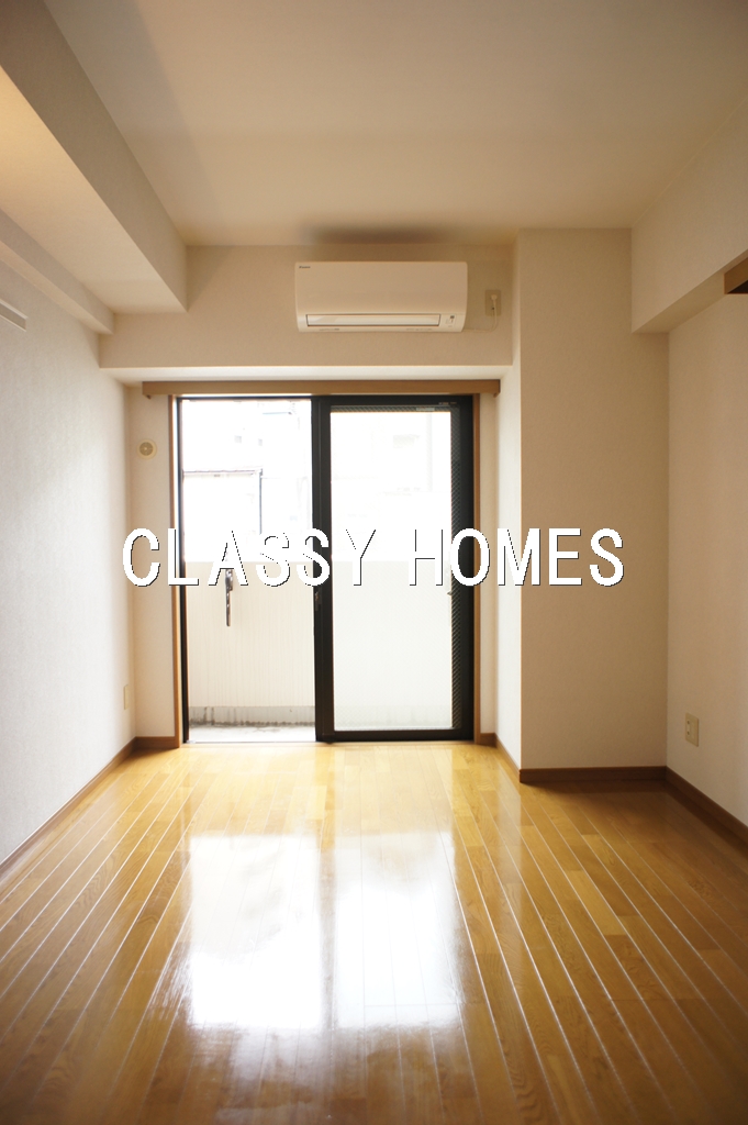 居室・リビング　2003年竣工　パークウェル大井町弐番館：居室