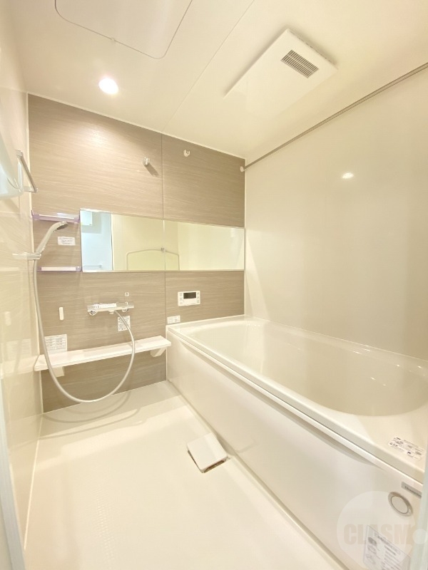 バス・シャワールーム　浴室乾燥機、追焚あり