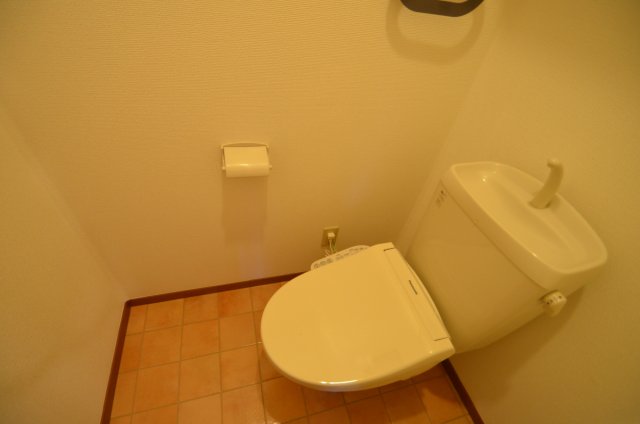 トイレ　気分すっきり温水洗浄便座