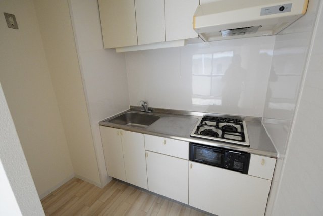 キッチン　壁付けキッチンでスペースを有効活用できます！