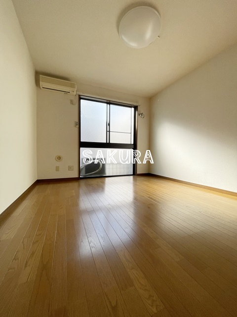 居室・リビング　落ち着いた綺麗なお部屋です♪