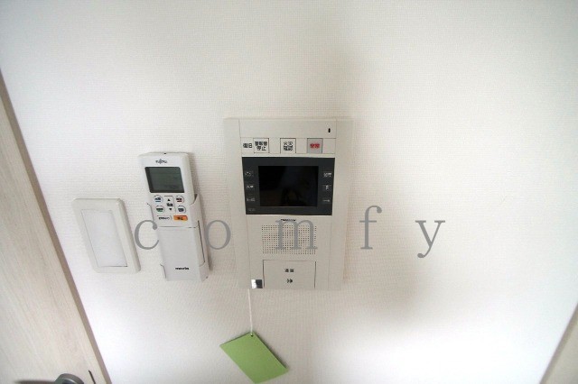 セキュリティ　モニター付きインターホン