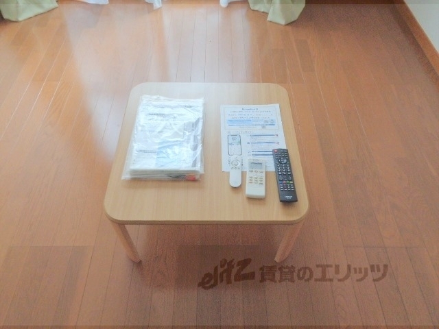 その他　机