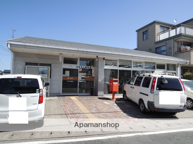 コンビニ　セブンイレブン（コンビニ）まで297m