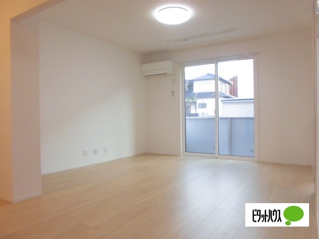 居室・リビング　リビング