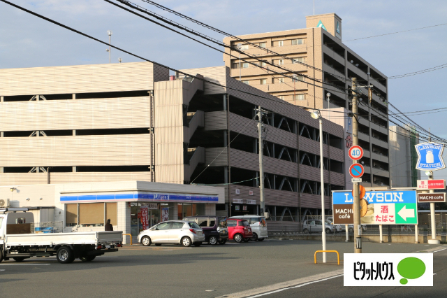 コンビニ　ローソン松江浜乃木三丁目店（コンビニ）まで639m