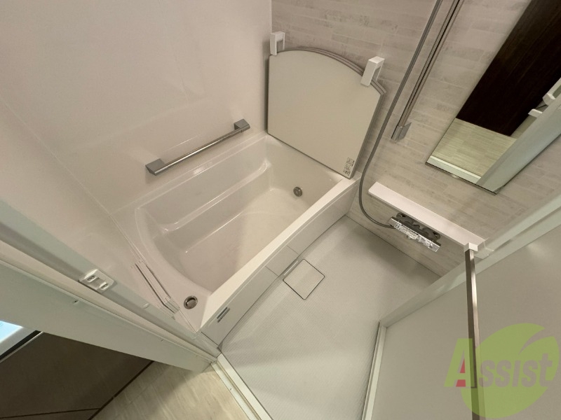 バス・シャワールーム　疲れを癒すには湯船でゆっくりするのが良いですよ。