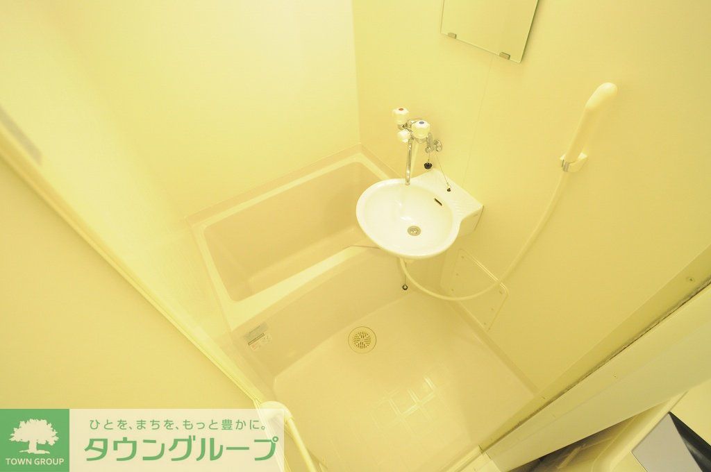 バス・シャワールーム　同タイプになります。