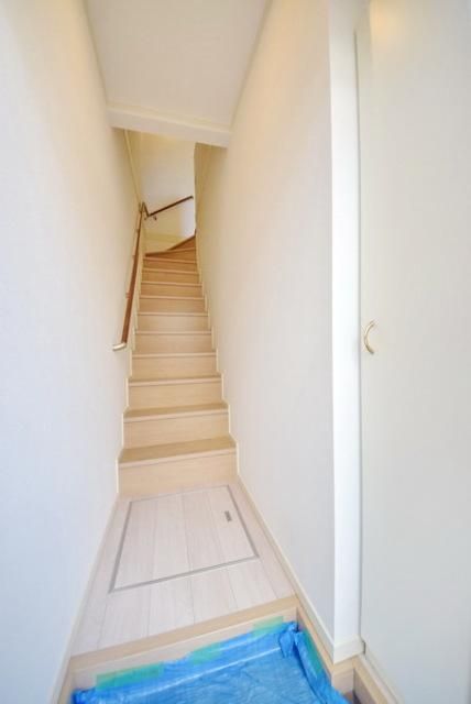 玄関　下駄箱あります