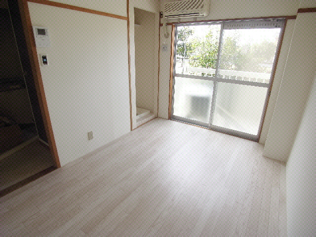 居室・リビング　洋室