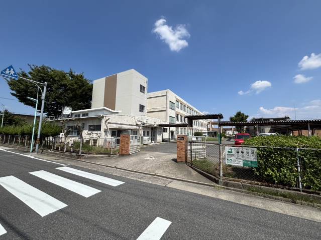 小学校　諏訪小学校トワイライトスクール（小学校）まで6075m